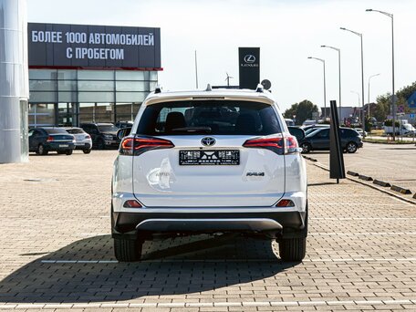 2019 Toyota RAV4 IV (XA40) Рестайлинг, белый, 2235000 рублей, вид 5
