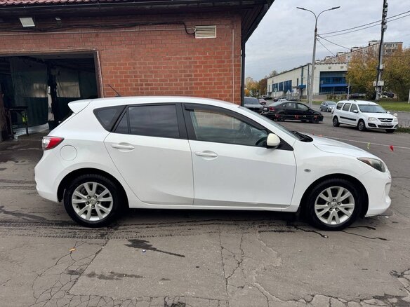 2012 Mazda 3 II (BL) Рестайлинг, белый, 870000 рублей - вид 1