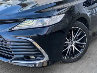 2019 Toyota Camry VIII (XV70), чёрный, 2950000 рублей, вид 4