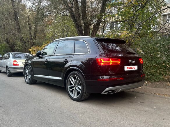 2018 Audi Q7 II (4M), чёрный, 3320000 рублей - вид 3