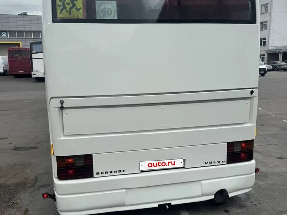 2002 Volvo B12 Series, белый, 3500000 рублей - вид 3