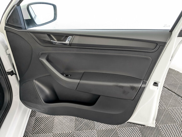 2022 Skoda Rapid II, белый, 1670000 рублей - вид 23