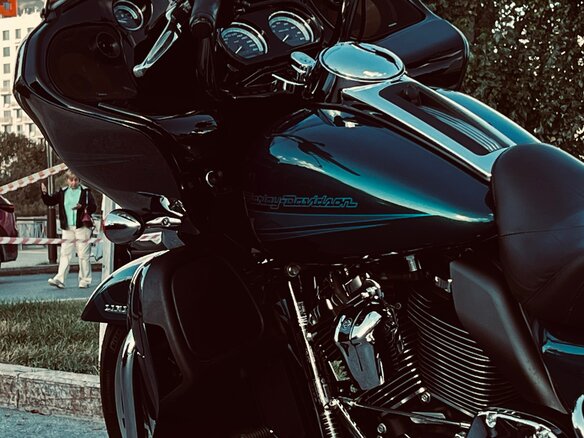 2020 Harley-Davidson Road Glide Limited, зелёный, 2200000 рублей - вид 1