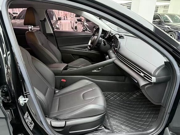 2022 Hyundai Elantra VII (CN7), чёрный, 1500000 рублей - вид 8