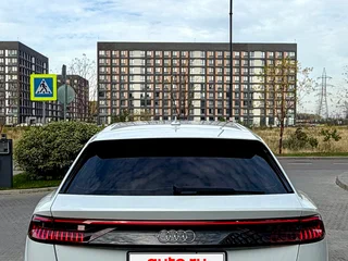 2018 Audi Q8 55 TFSI I (4M), белый, 4000000 рублей, вид 3