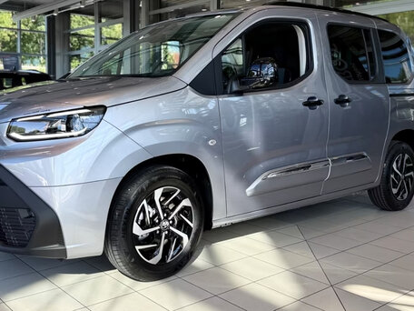 2026 Toyota ProAce City Verso L2 L2 I Рестайлинг, серебристый, 1590000 рублей, вид 1