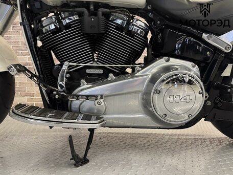 2018 Harley-Davidson Fat Boy, белый, 1800000 рублей, вид 1