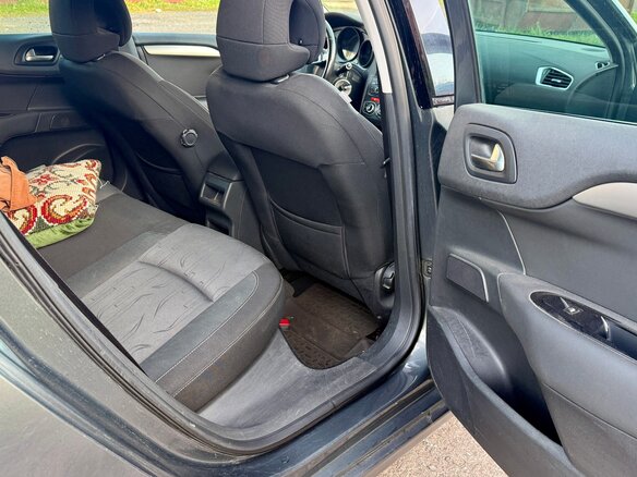 2011 Citroen C4 II, серый - вид 10