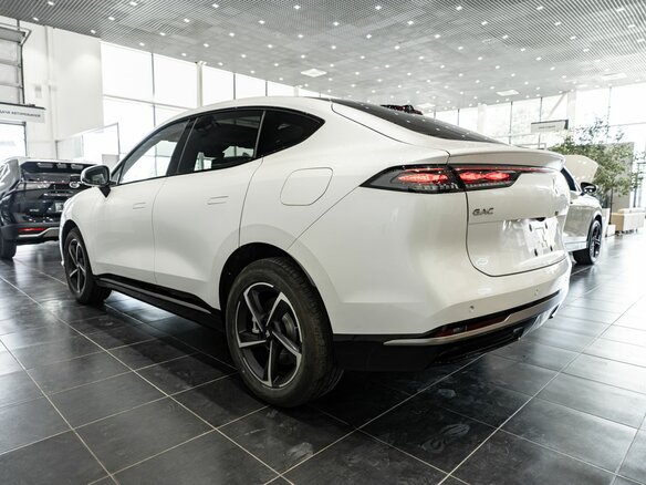 2026 GAC Hyptec HT, белый - вид 8
