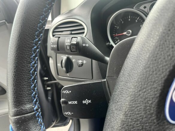 2010 Ford Focus II Рестайлинг, серый, 739000 рублей - вид 12