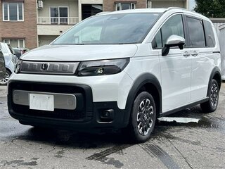 2026 Honda Freed Crosstar III, белый, 2252000 рублей, вид 2
