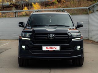 2019 Toyota Land Cruiser 200 Series Рестайлинг 2, чёрный, 7490000 рублей, вид 2