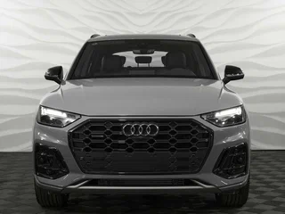 2025 Audi Q5 L 45 TFSI II (FY) Рестайлинг, серый, 6150000 рублей, вид 2