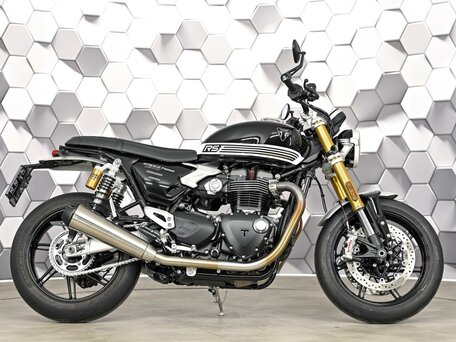 2025 Triumph Speed Twin, чёрный, 1777000 рублей, вид 3