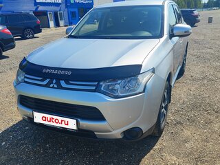 2012 Mitsubishi Outlander III, серебристый, 1150000 рублей, вид 2