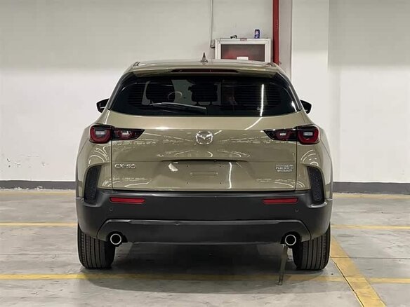 2023 Mazda CX-50, бежевый - вид 3