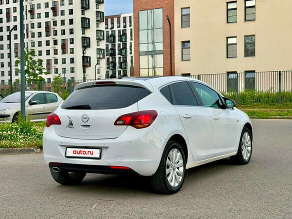 2012 Opel Astra J, белый - вид 25