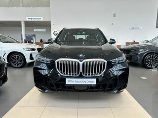 2025 BMW X5 40i IV (G05/G18) Рестайлинг, чёрный, 15000000 рублей, вид 2