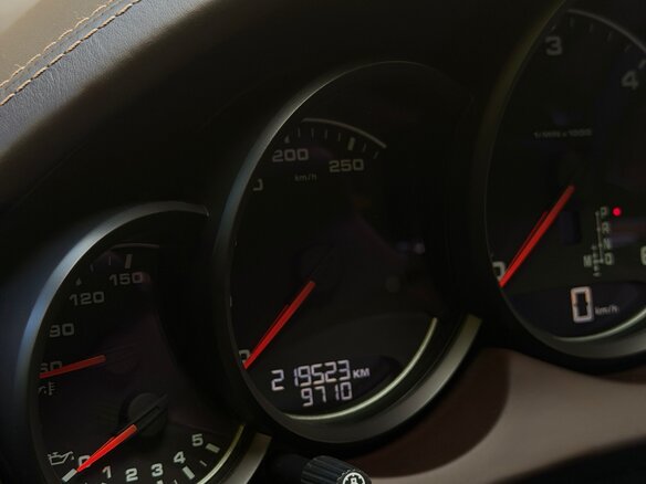 2015 Porsche Cayenne Diesel II Рестайлинг (958), синий, 4100000 рублей - вид 14