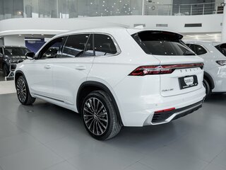 2026 Geely Monjaro I Рестайлинг, белый, 5012716 рублей, вид 4