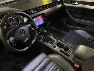 2017 Volkswagen Passat B8, белый, 2350000 рублей, вид 4