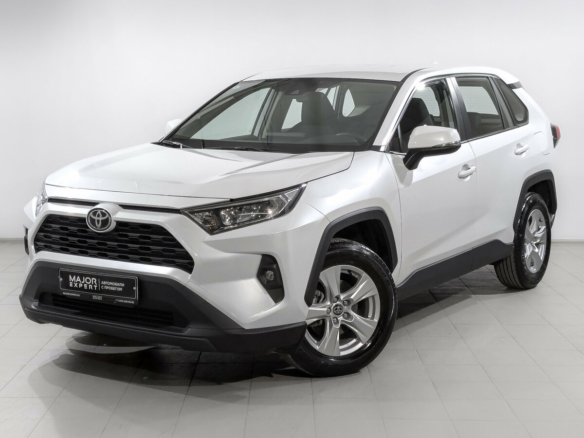Открыть фотографии: Toyota RAV4 V (XA50)