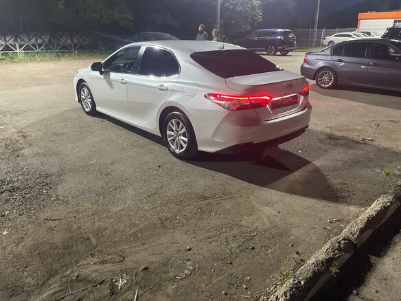 2020 Toyota Camry VIII (XV70), белый, 3230000 рублей - вид 9
