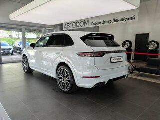 2019 Porsche Cayenne S III, белый, 6390000 рублей, вид 4