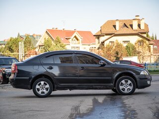 2006 Skoda Octavia II (A5), чёрный, 350000 рублей, вид 3