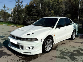 2000 Mitsubishi Galant VIII Рестайлинг, белый, 350000 рублей, вид 3