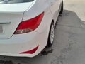 2016 Hyundai Solaris I Рестайлинг, белый, 930000 рублей - вид 1