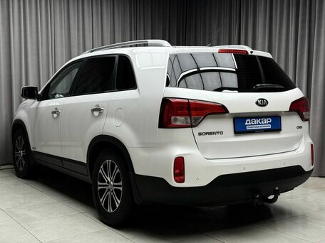 2013 Kia Sorento II Рестайлинг, белый, 1849000 рублей, вид 4