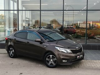 2016 Kia Rio III Рестайлинг, коричневый, 959000 рублей, вид 3