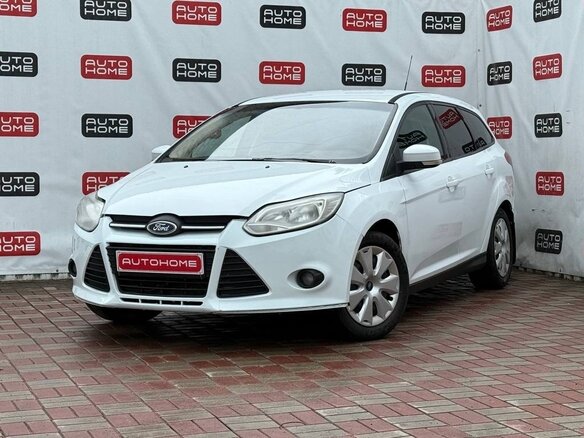 2013 Ford Focus III, белый, 479990 рублей