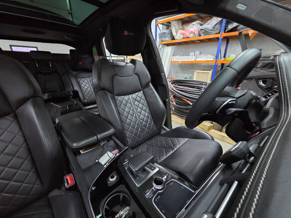 2016 Audi SQ7 I (4M), серый, 8050000 рублей - вид 17