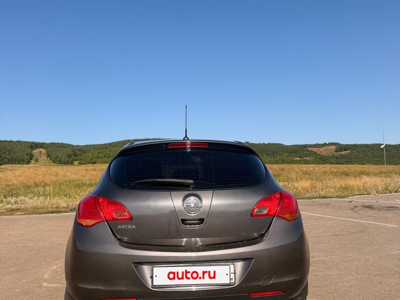2010 Opel Astra J, серый, 580000 рублей - вид 6