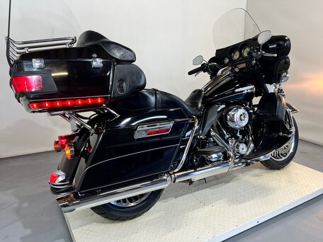 2012 Harley-Davidson Electra Glide, чёрный, 749000 рублей, вид 5
