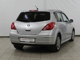2011 Nissan Tiida I Рестайлинг, серебристый, 680000 рублей, вид 5