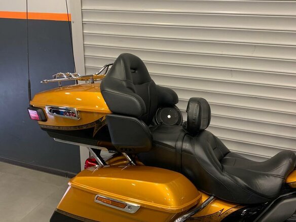 2015 Harley-Davidson CVO Limited, золотистый, 1990000 рублей - вид 7