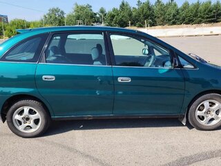 1998 Toyota Nadia, зелёный, 575000 рублей, вид 3