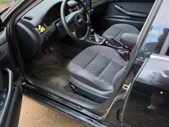 2001 Audi A6 II (C5), чёрный - вид 7