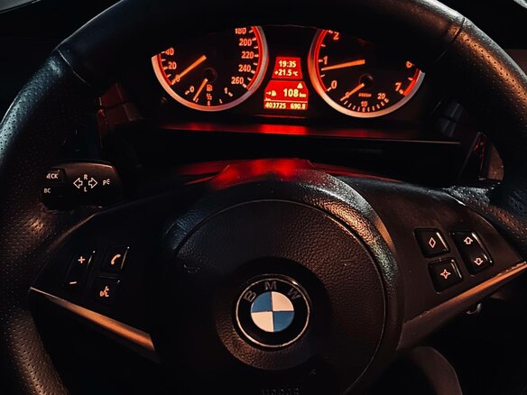 2003 BMW 5 серии 525i V (E60/E61), серый, 870000 рублей - вид 11