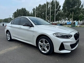 2022 BMW 1 серии 120i III (F52) Рестайлинг, белый, 1950000 рублей, вид 3