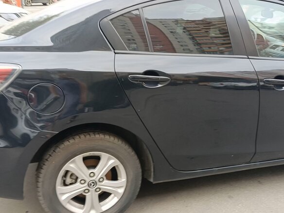 2013 Mazda 3 II (BL) Рестайлинг, чёрный, 900000 рублей - вид 9