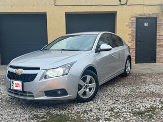 2012 Chevrolet Cruze I, серебристый, 749999 рублей, вид 1