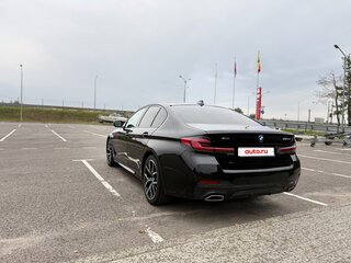 2022 BMW 5 серии 523d xDrive VII (G30/G31/G38) Рестайлинг, чёрный, 4400000 рублей, вид 3