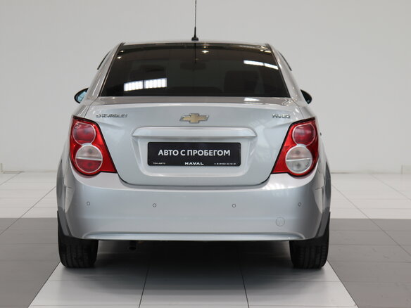 2014 Chevrolet Aveo II, серебристый - вид 3