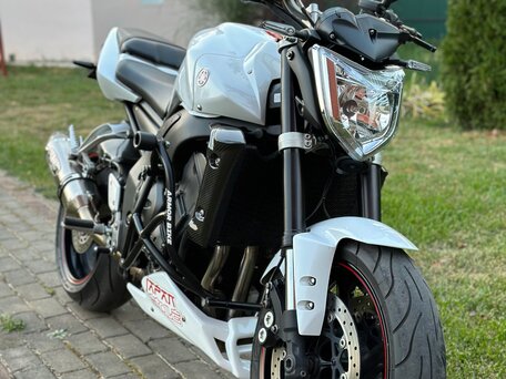 2008 Yamaha FZ1, белый, 650000 рублей, вид 3