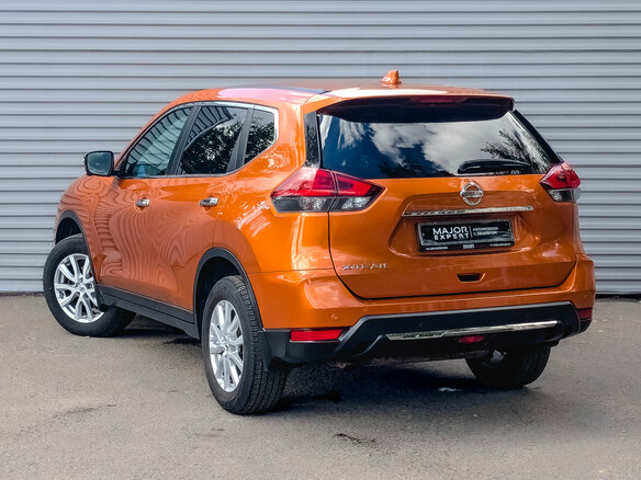 2021 Nissan X-Trail III Рестайлинг, оранжевый, 2420000 рублей - вид 6