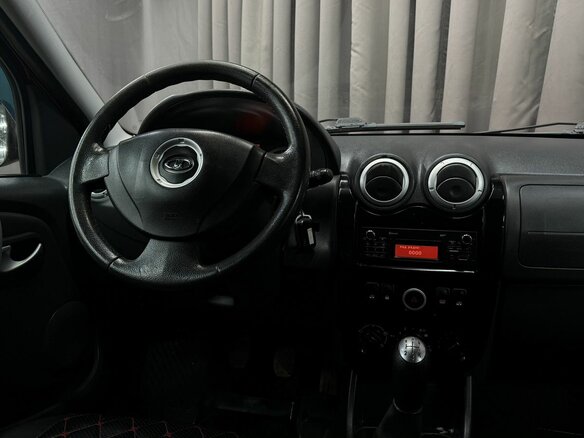 2018 Lada (ВАЗ) Largus Cross I, красный, 599777 рублей - вид 10